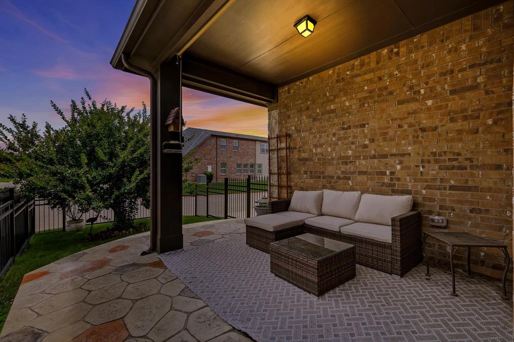 8705 Shallowford Lane