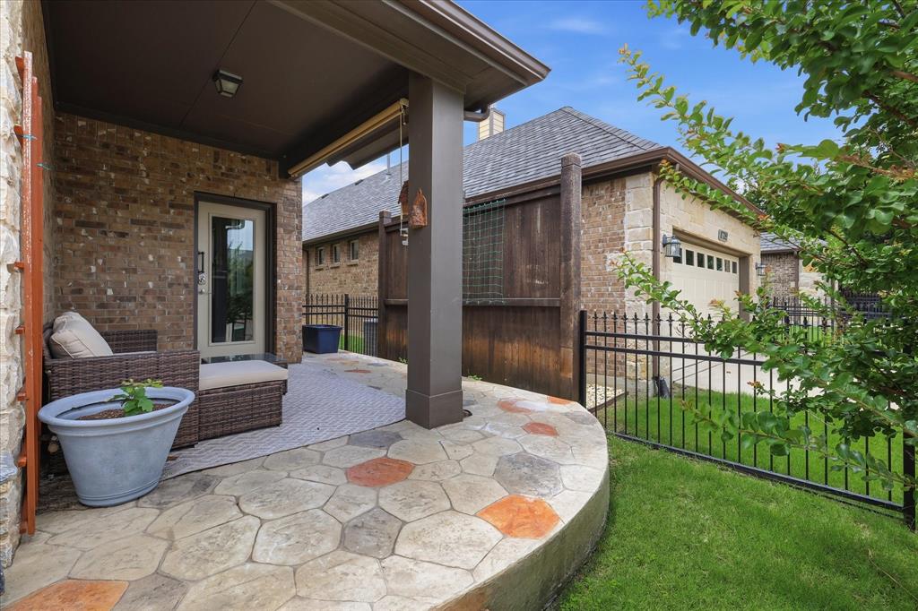 8705 Shallowford Lane