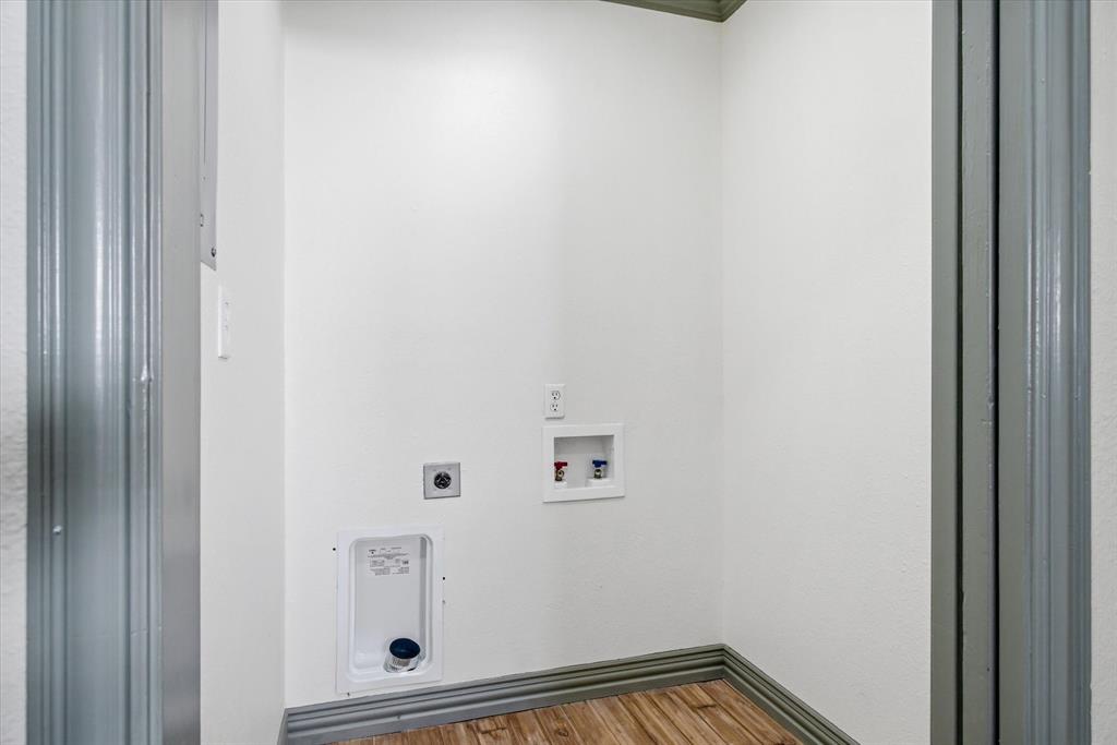 LL7& 8 CANTON - Residential