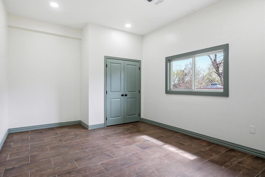 LL7& 8 CANTON - Residential