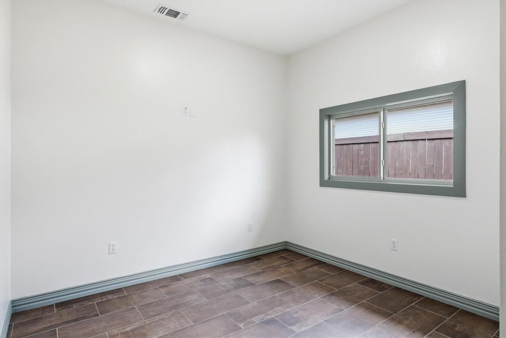 LL7& 8 CANTON - Residential