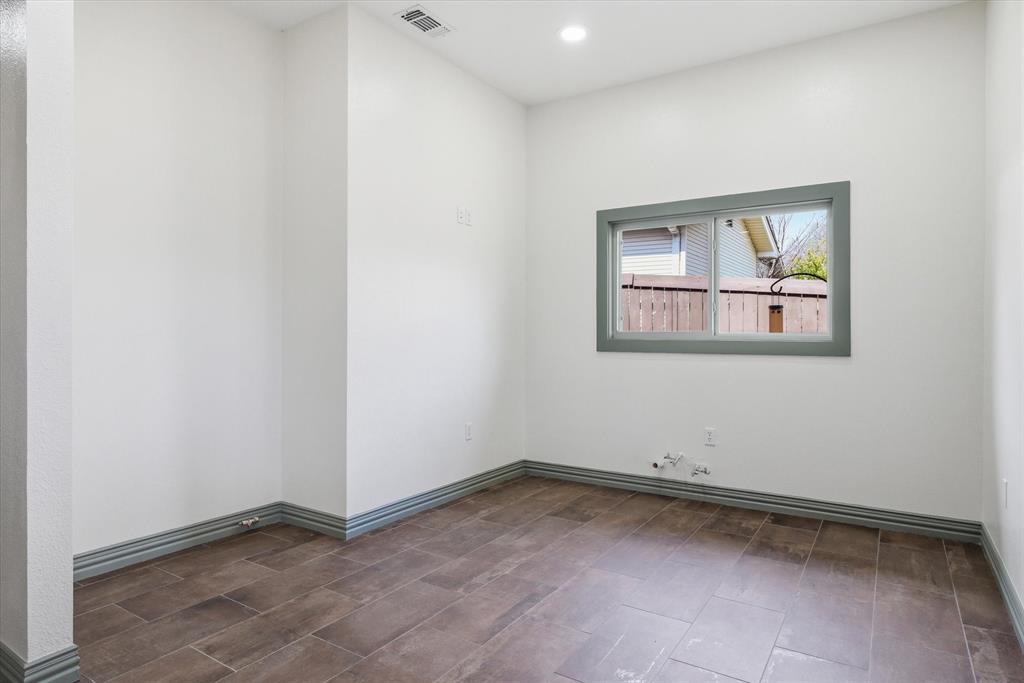 LL7& 8 CANTON - Residential