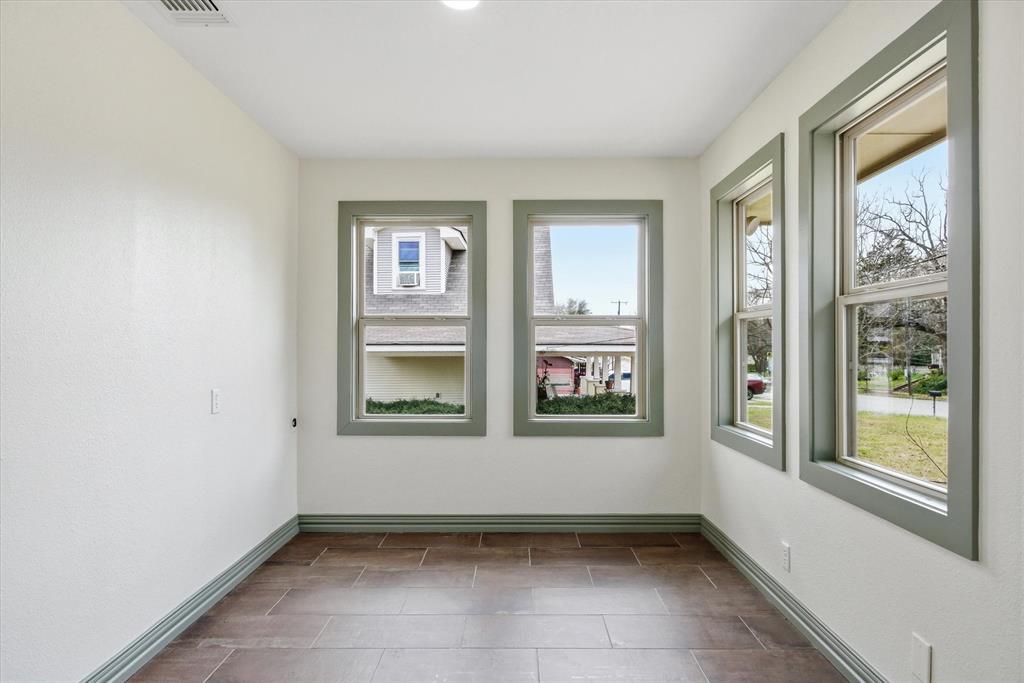 LL7& 8 CANTON - Residential