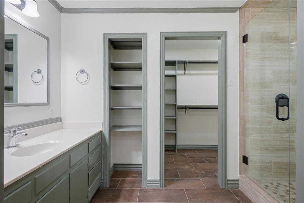 LL7& 8 CANTON - Residential