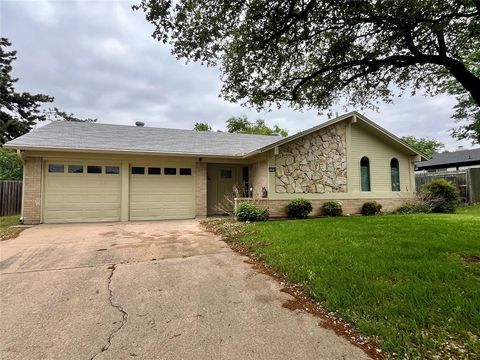 Photo of 1105 Springdale Road, Bedford, TX 76021 (MLS # 21238835)