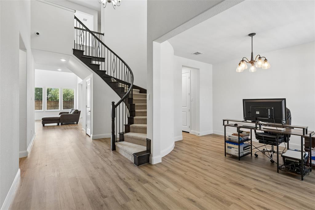 3103 Royal Lane