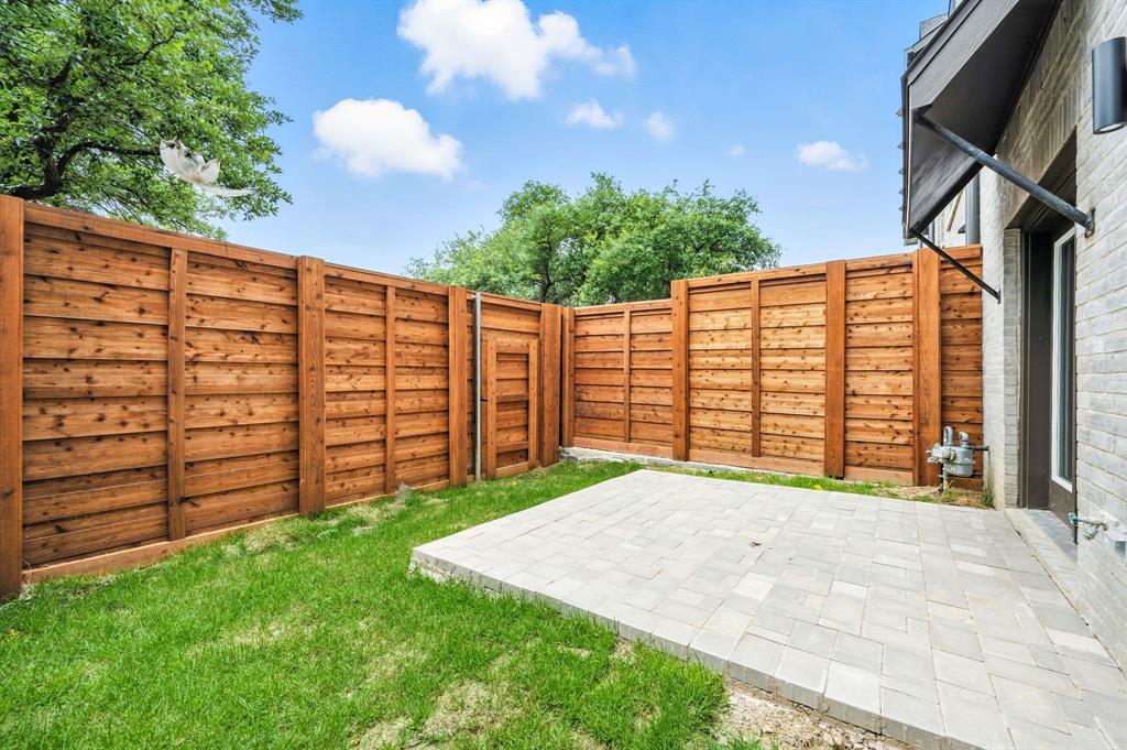 Linkside Las Colinas - Residential