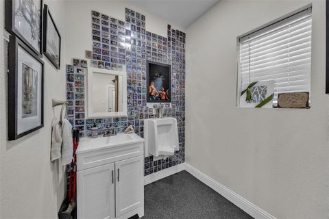 Tiny photo for 5632 Private Road 2299, Quinlan, TX 75474 (MLS # 21194671)