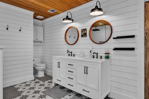 Tiny photo for 5632 Private Road 2299, Quinlan, TX 75474 (MLS # 21194671)