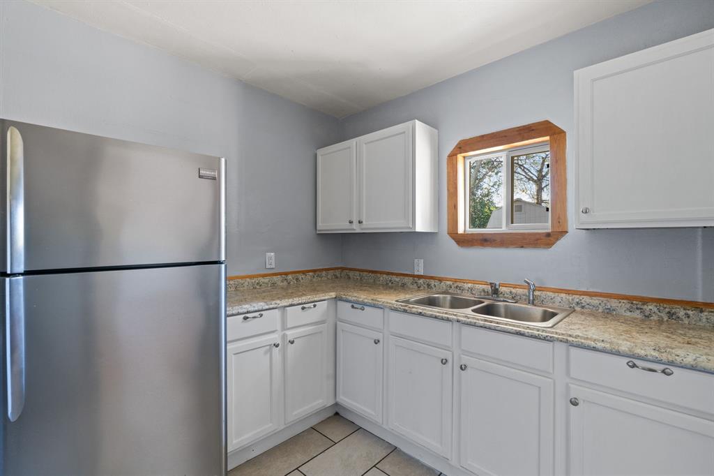 2725 Bowling Green Avenue