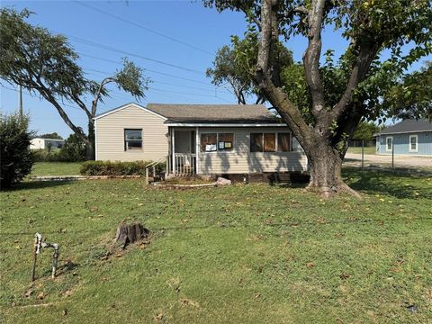 1415 S Hampton Road DeSoto TX 75115