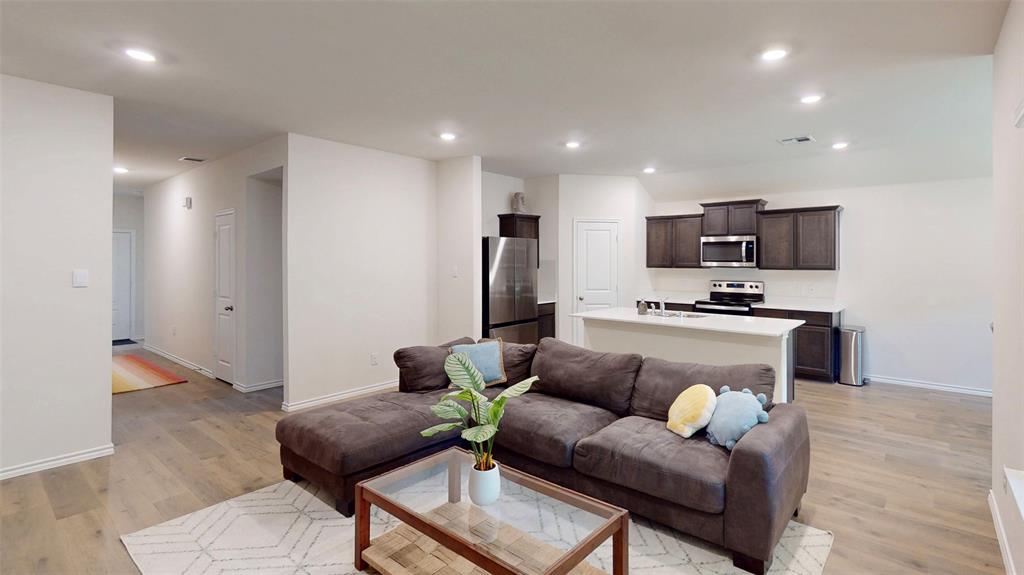 River Oaks at Sawmill - Residential