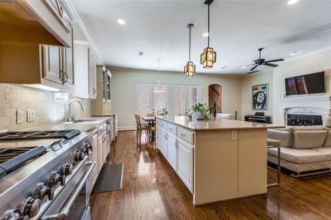 Tiny photo for 3621 Northwest Parkway, University Park, TX 75225 (MLS # 21009404)