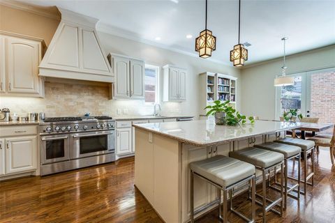 Tiny photo for 3621 Northwest Parkway, University Park, TX 75225 (MLS # 21009404)