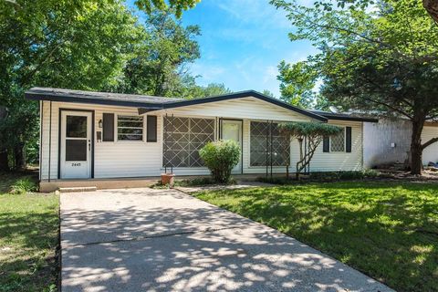 A home in Farmers Branch