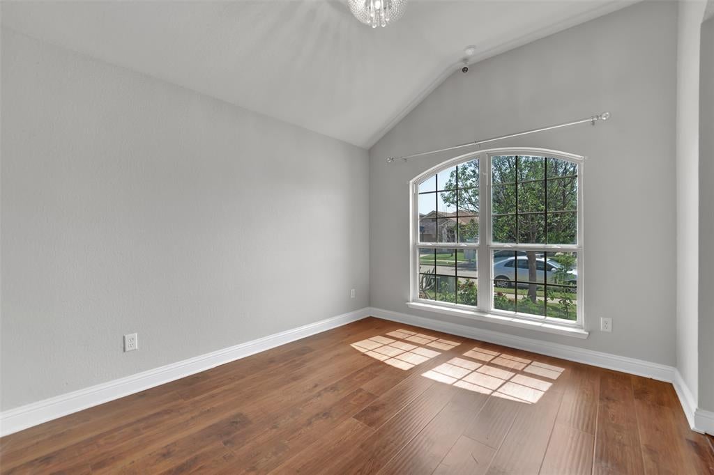 5205 Mirror Lake Drive
