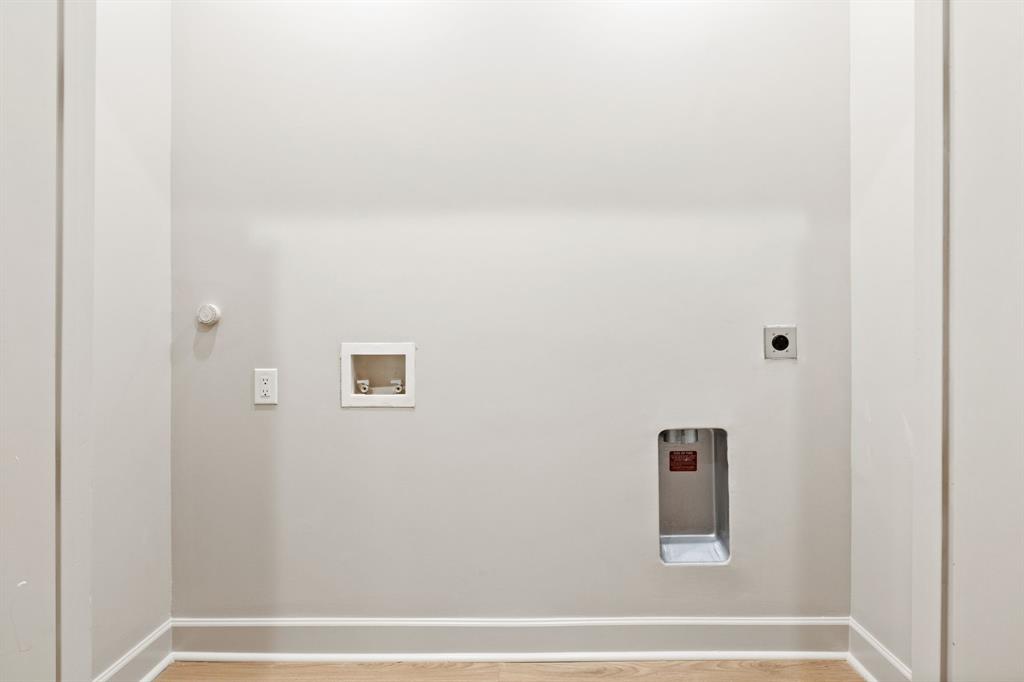 Mansfield R A - Residential