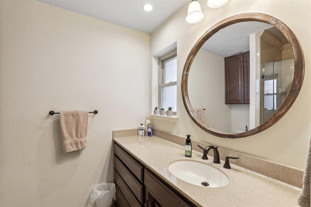 Robert Bissett Surv Abs #192 - Residential