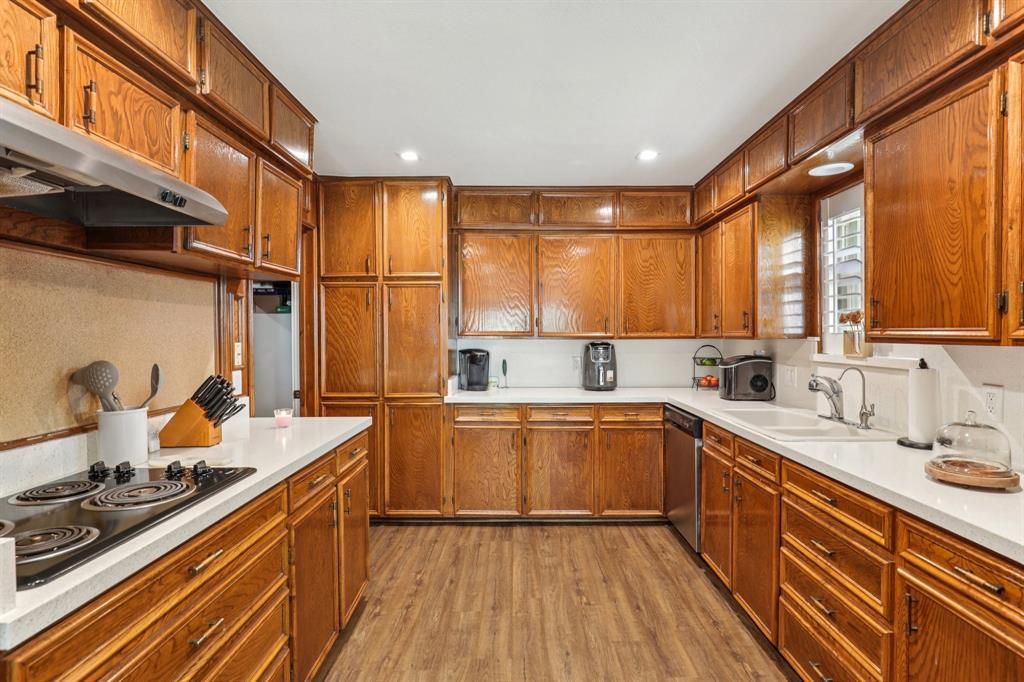 Robert Bissett Surv Abs #192 - Residential