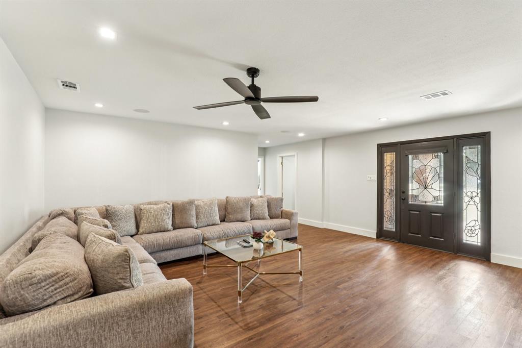 Robert Bissett Surv Abs #192 - Residential