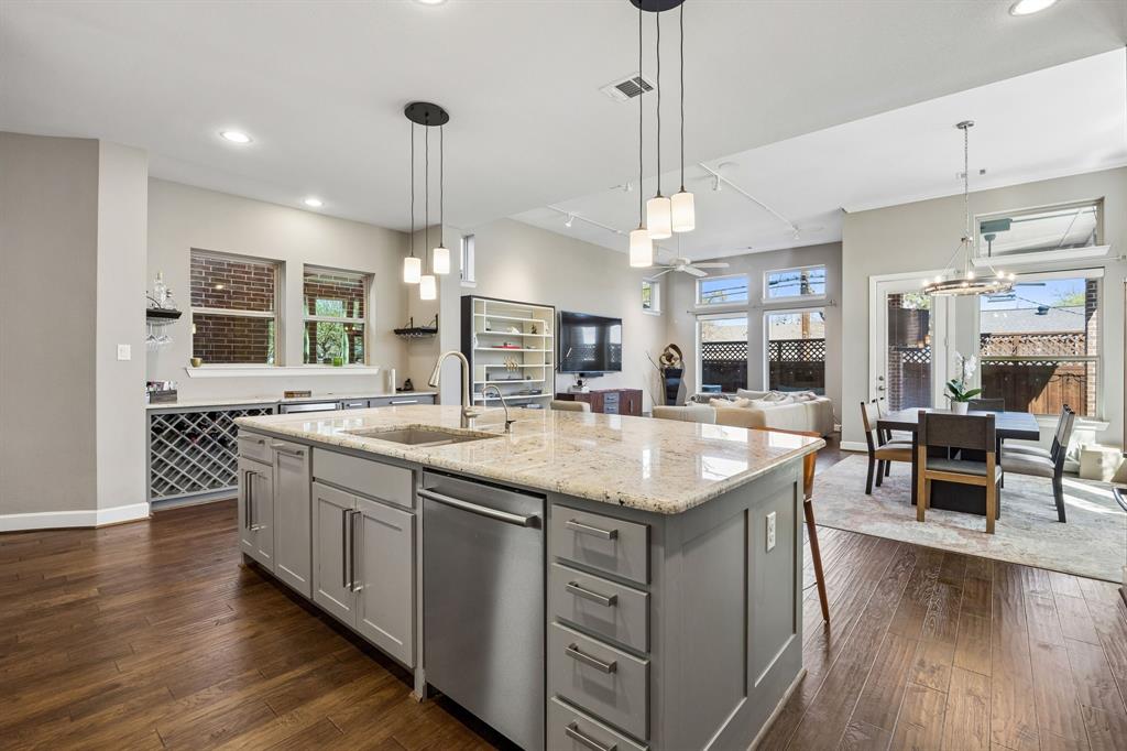 Villas Lk Hlnds Add - Residential