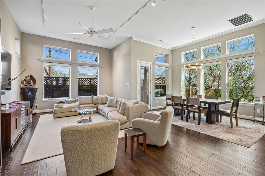 Villas Lk Hlnds Add - Residential