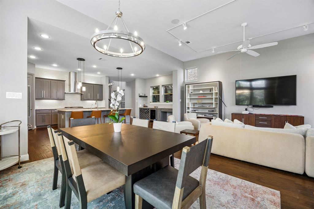 Villas Lk Hlnds Add - Residential