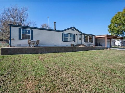 A home in Corsicana