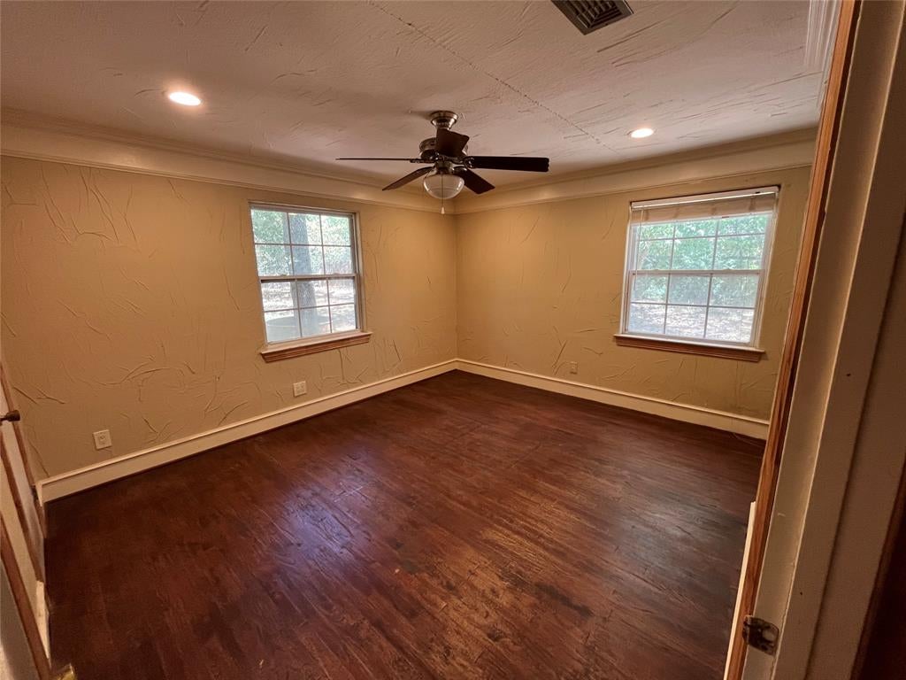 2320 Los Robles Drive