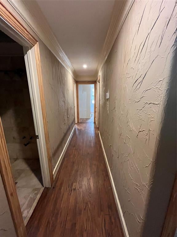 2320 Los Robles Drive