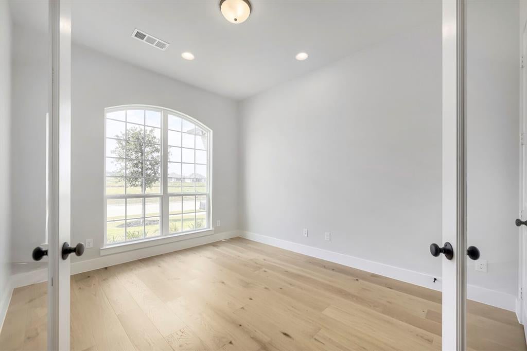799 Mandrake Road