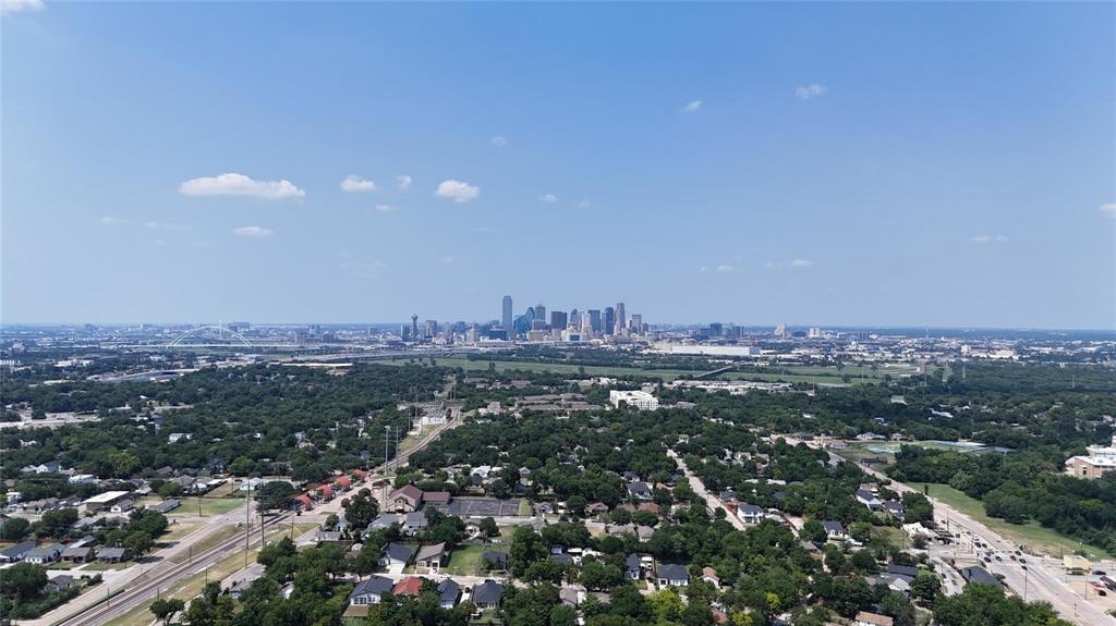 Gilroy Miss Carrie - Land