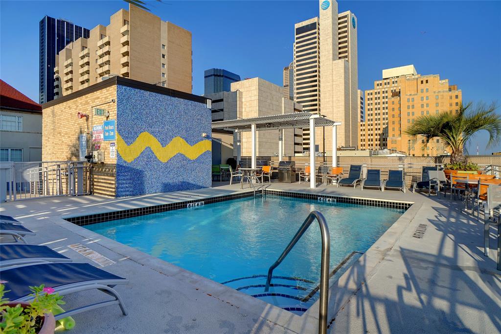 1122 Jackson Street 311
