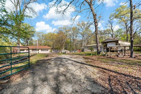 A home in Powderly