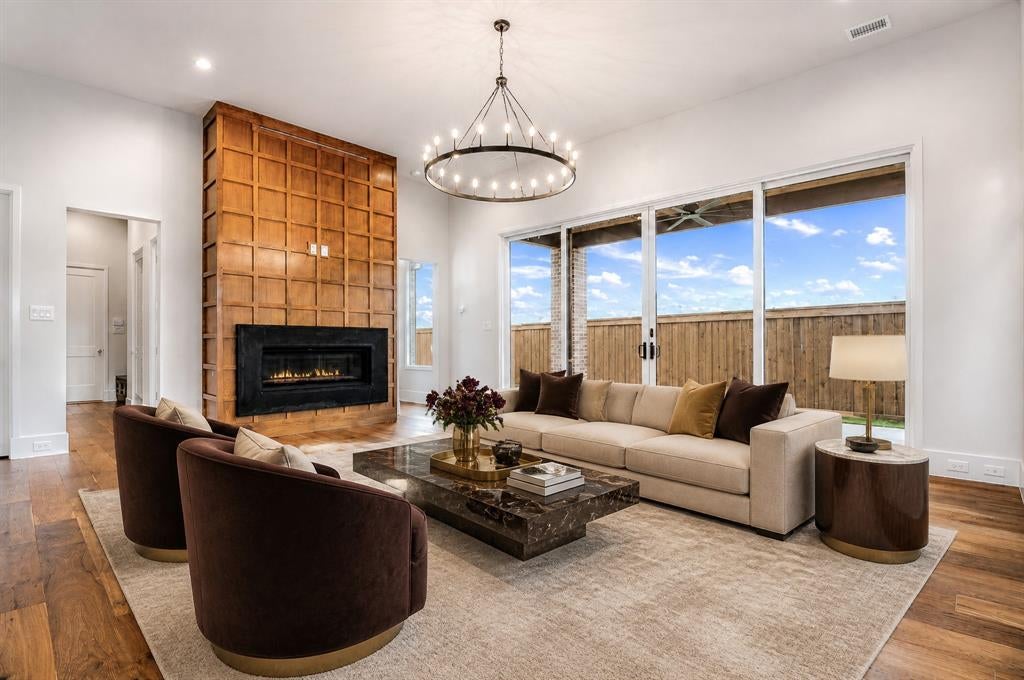 116 Murano Place