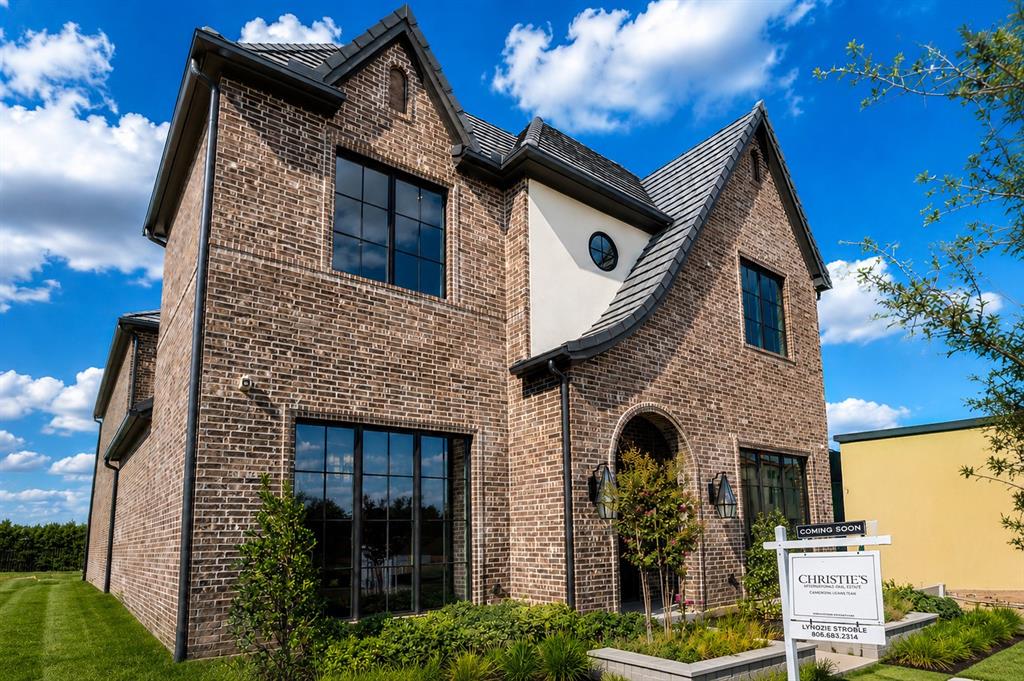 116 Murano Place