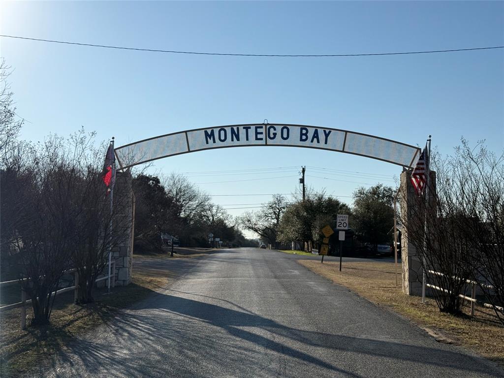 3905 Montgomery Drive