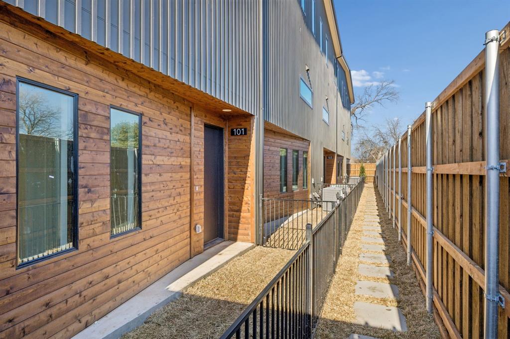 Hoods J T - Residential