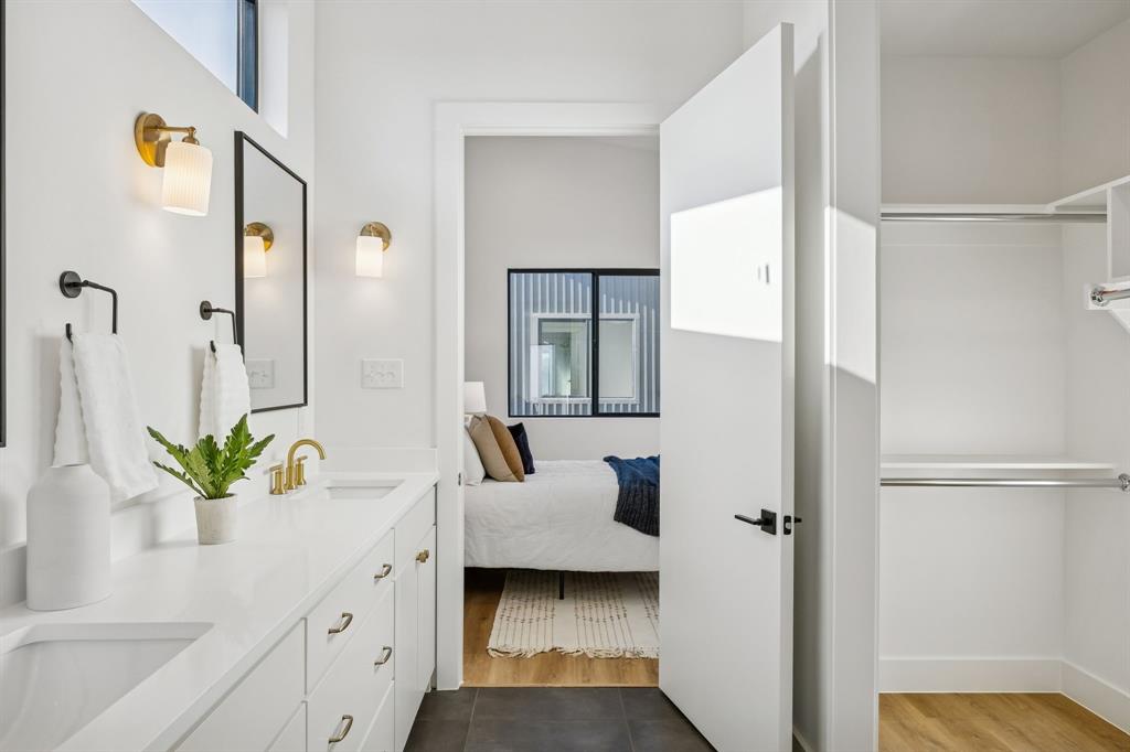 Hoods J T - Residential