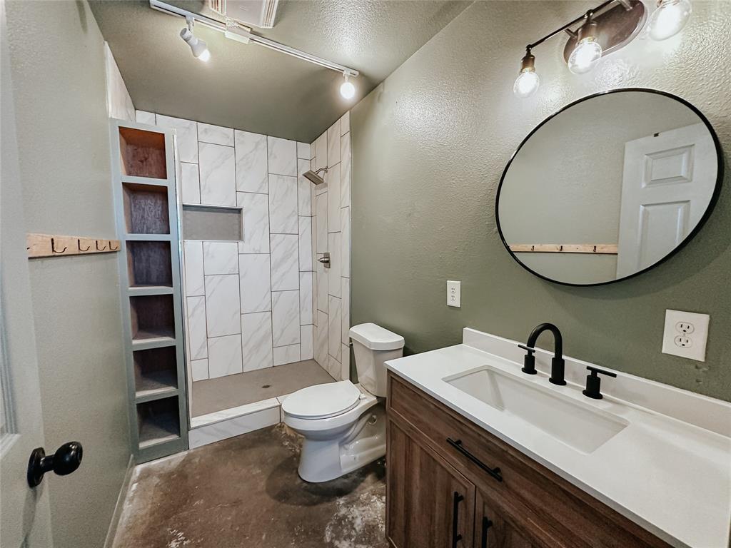 RIDGECREST - Residential Lease