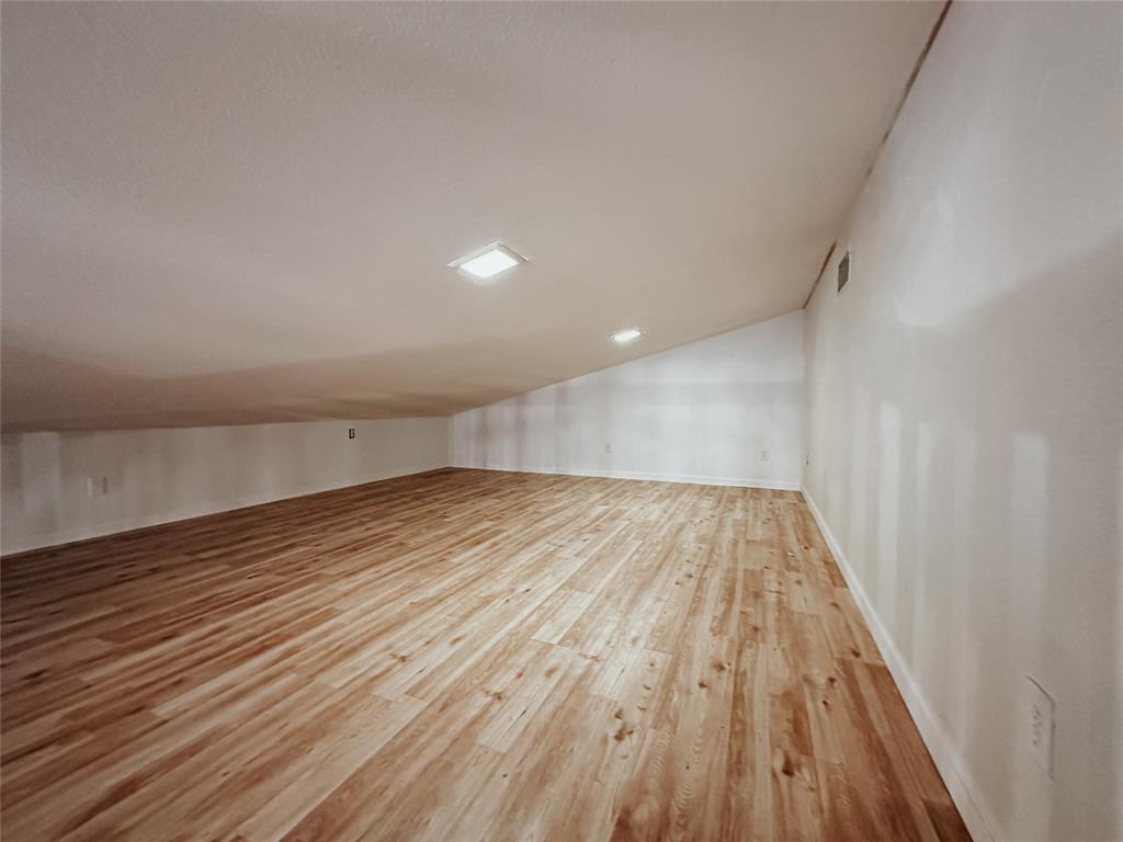 RIDGECREST - Residential Lease