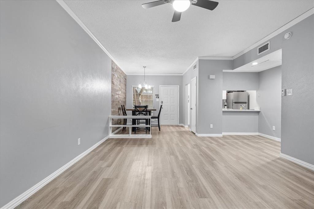 7151 Gaston Avenue 904
