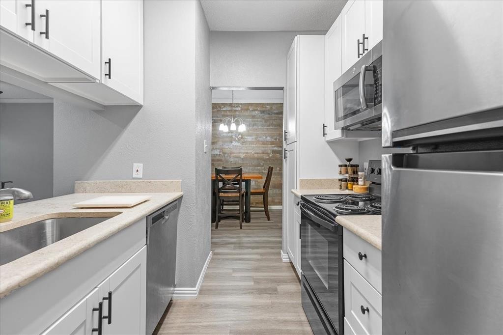 Oaks Of Lakewood Condo Ph 01 - Residential