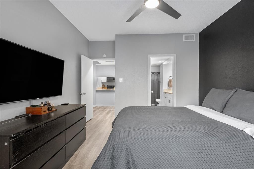 Oaks Of Lakewood Condo Ph 01 - Residential