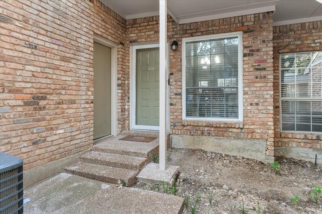 7151 Gaston Avenue 904