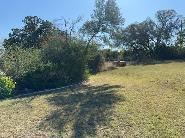 6100 Black Leaf Court