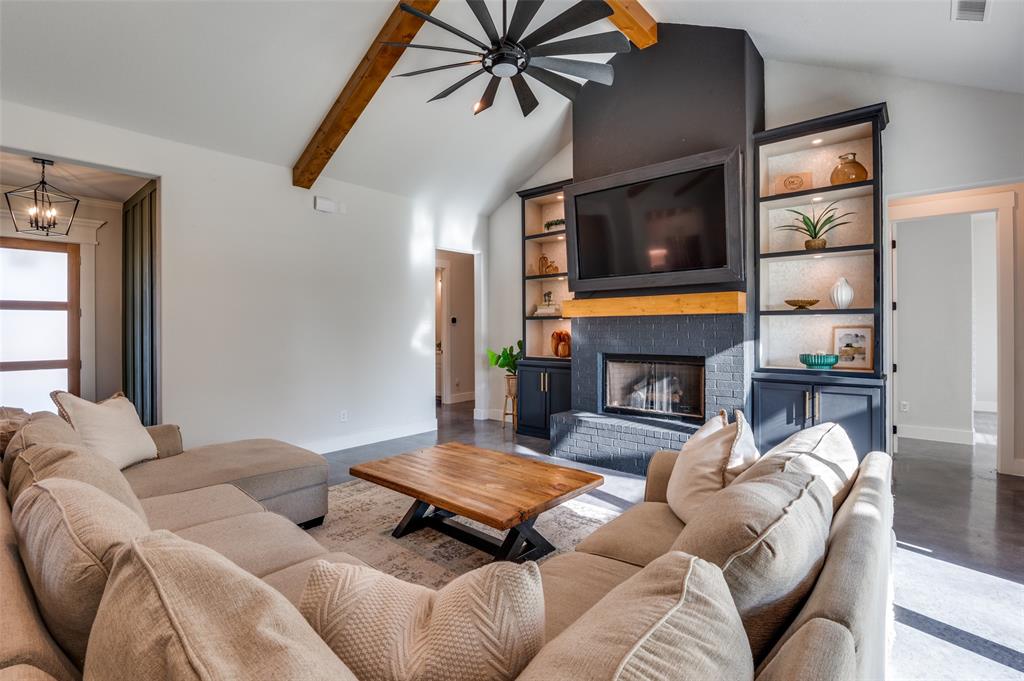 Cross Fence-Oak Vista - Residential