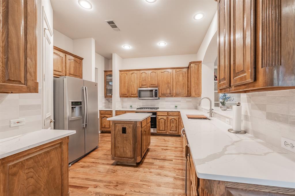 3321 Kendall Lane