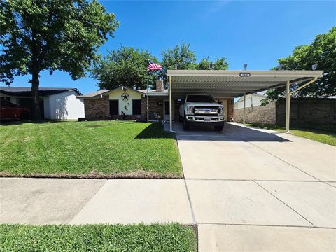 Photo of 1420 Virgie Joe Drive, Mesquite, TX 75149 (MLS # 21260418)