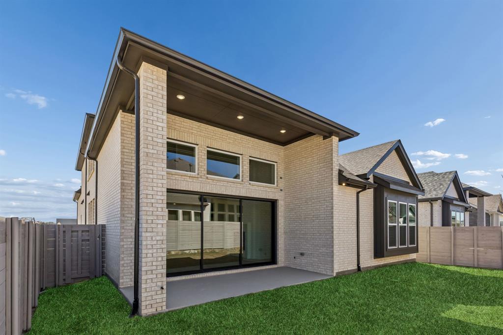 Painted Tree Lakeside South 50s - Residential